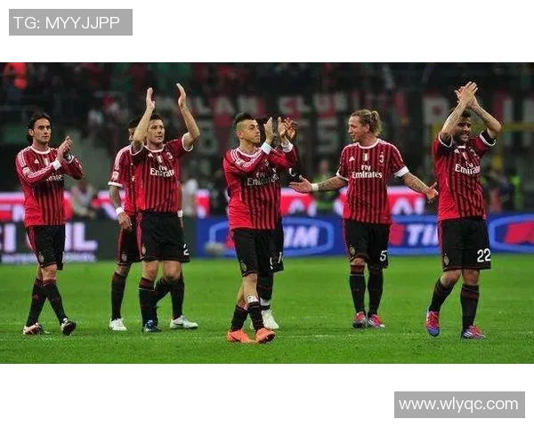 AC米兰与费拉拉的激烈对决即将上演球迷期待精彩瞬间